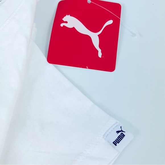 PUMA Women's White Logo Short Sleeve Tee Top Small NWT - Picture 4 of 6